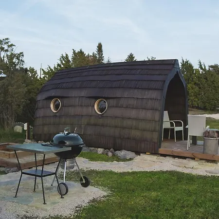 Roose Country House And Tiny *